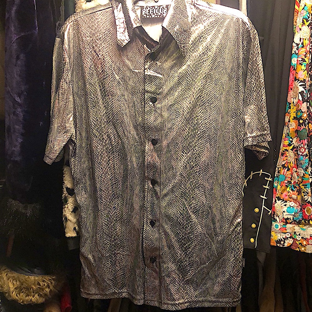 Rare Men’s (M) Serious snakeskin print shirt!